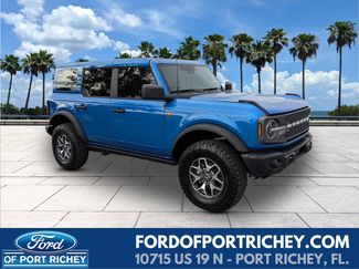 Used 2025 Ford Bronco Badlands video 1