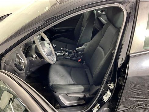 Used 2015 MAZDA MAZDA3 i Sport image 32