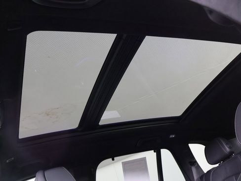 Used 2022 BMW X5 xDrive40i w/ M Sport Package image 24