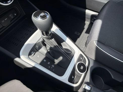 New 2026 Hyundai Venue SEL FWD image 32