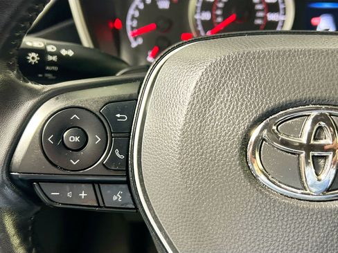 Used 2021 Toyota Corolla SE image 18