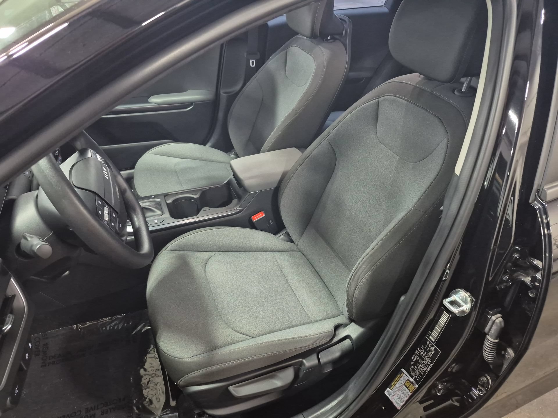 Used 2025 Kia K4 FWD image 20