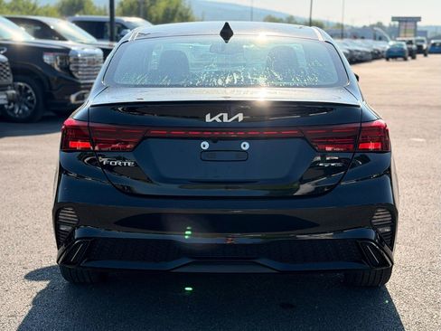 Used 2023 Kia Forte GT-Line w/ GT-Line Technology Package FWD image 6