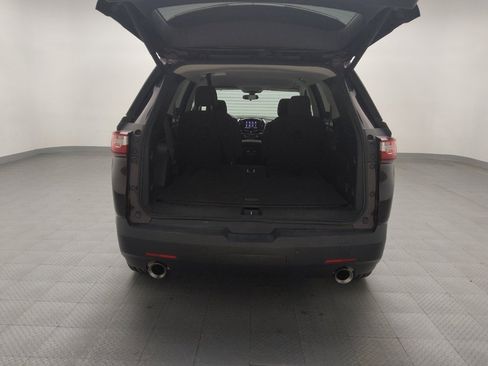 Used 2020 Chevrolet Traverse LT image 29