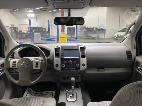 Used 2020 Nissan Frontier SV image 20