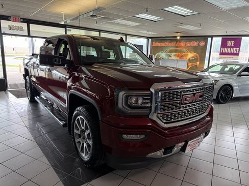 Used 2016 GMC Sierra 1500 Denali w/ Enhanced Driver Alert Package AWD/4WD image 4