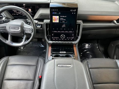 Certified 2025 GMC Yukon Denali image 14