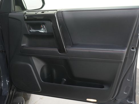 Used 2024 Toyota 4Runner TRD Pro AWD/4WD image 11