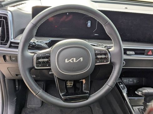 Used 2025 Kia Sorento SX image 15