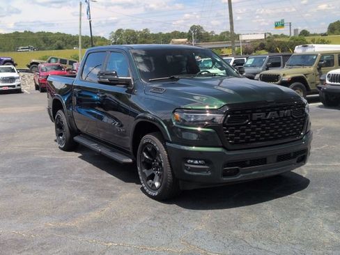 New 2026 RAM 1500 4x4 Crew Cab image 2