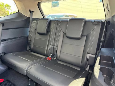 Certified 2023 Volkswagen Atlas SEL AWD/4WD image 28