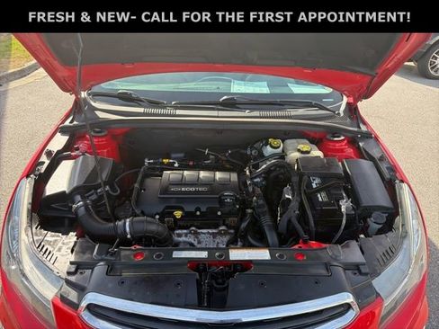 Used 2016 Chevrolet Cruze LT image 9