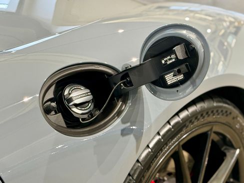 Used 2025 Porsche 718 Cayman S image 26