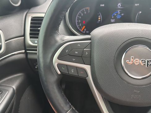 Used 2018 Jeep Grand Cherokee Limited AWD/4WD image 14