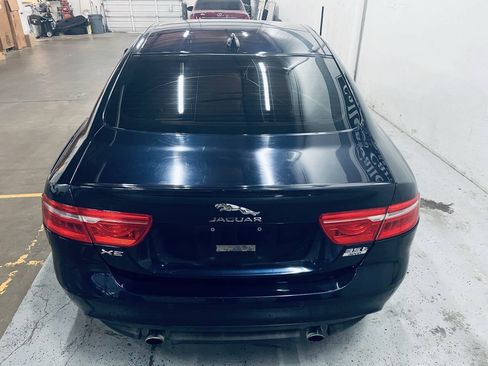 Used 2017 Jaguar XE Prestige AWD/4WD image 11