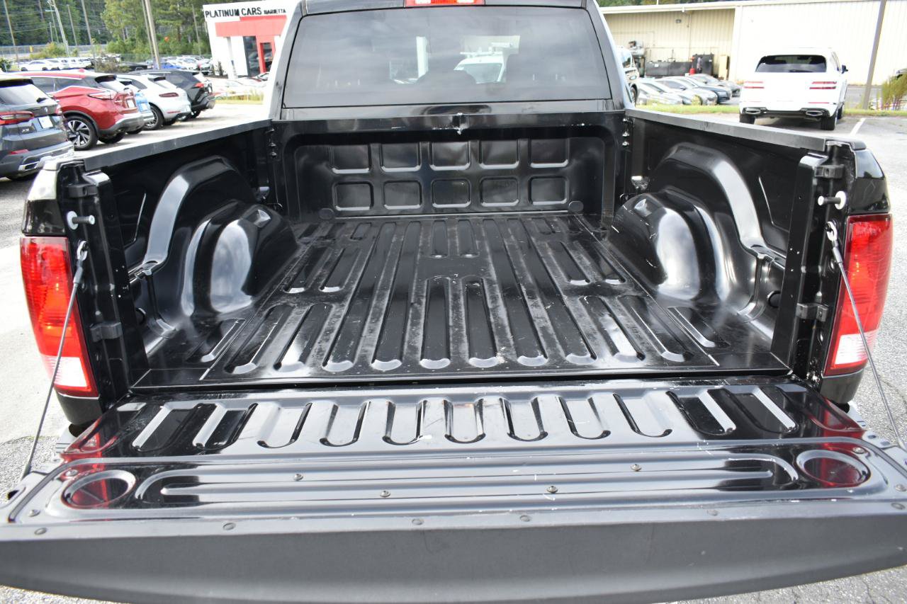 Used 2018 RAM 2500 Tradesman w/ Chrome Appearance Group AWD/4WD image 46