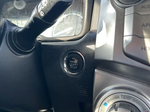 Used 2016 Toyota 4Runner Limited image 29