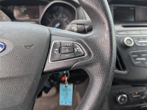 Used 2015 Ford Focus SE image 23