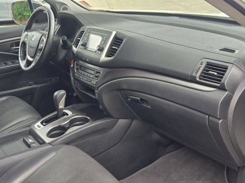 Used 2017 Honda Ridgeline RTL image 29