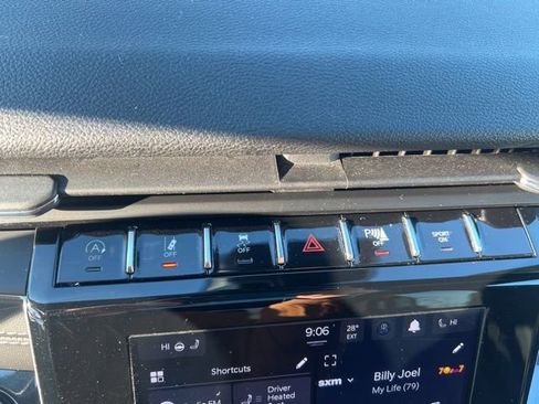 Used 2023 Jeep Grand Cherokee Altitude image 39