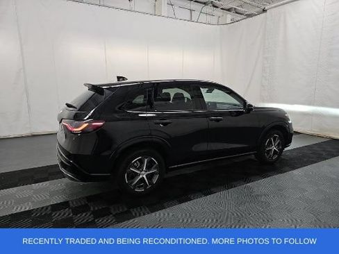 Used 2024 Honda HR-V EX-L image 2