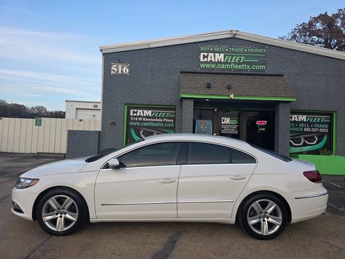 Used 2014 Volkswagen CC Sport image 11