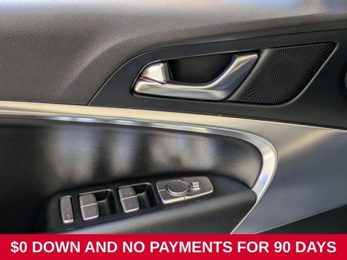 Used 2025 Genesis G70 2.5T RWD image 13