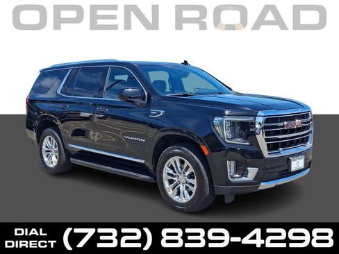Used 2023 GMC Yukon SLT AWD/4WD image 1
