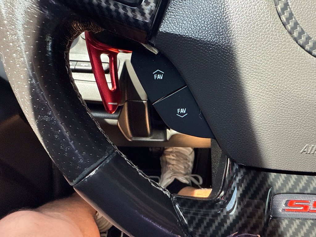 Used 2019 Chevrolet Camaro SS RWD image 21
