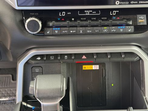 Used 2024 Toyota Sequoia Platinum AWD/4WD image 25
