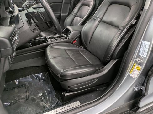 Certified 2022 Lincoln Corsair Reserve w/ Equipment Group 201A image 11