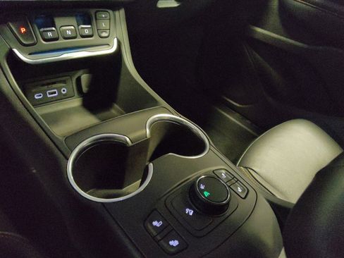 Used 2019 GMC Terrain SLT w/ Preferred Package FWD image 26