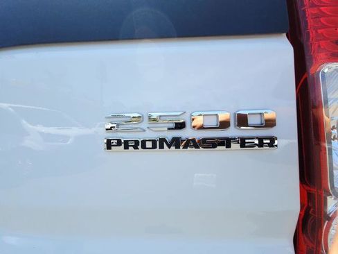 Used 2025 RAM ProMaster 2500 w/ U-Haul Equipment Group FWD image 27