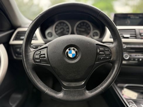 Used 2016 BMW 320i Sedan RWD image 24