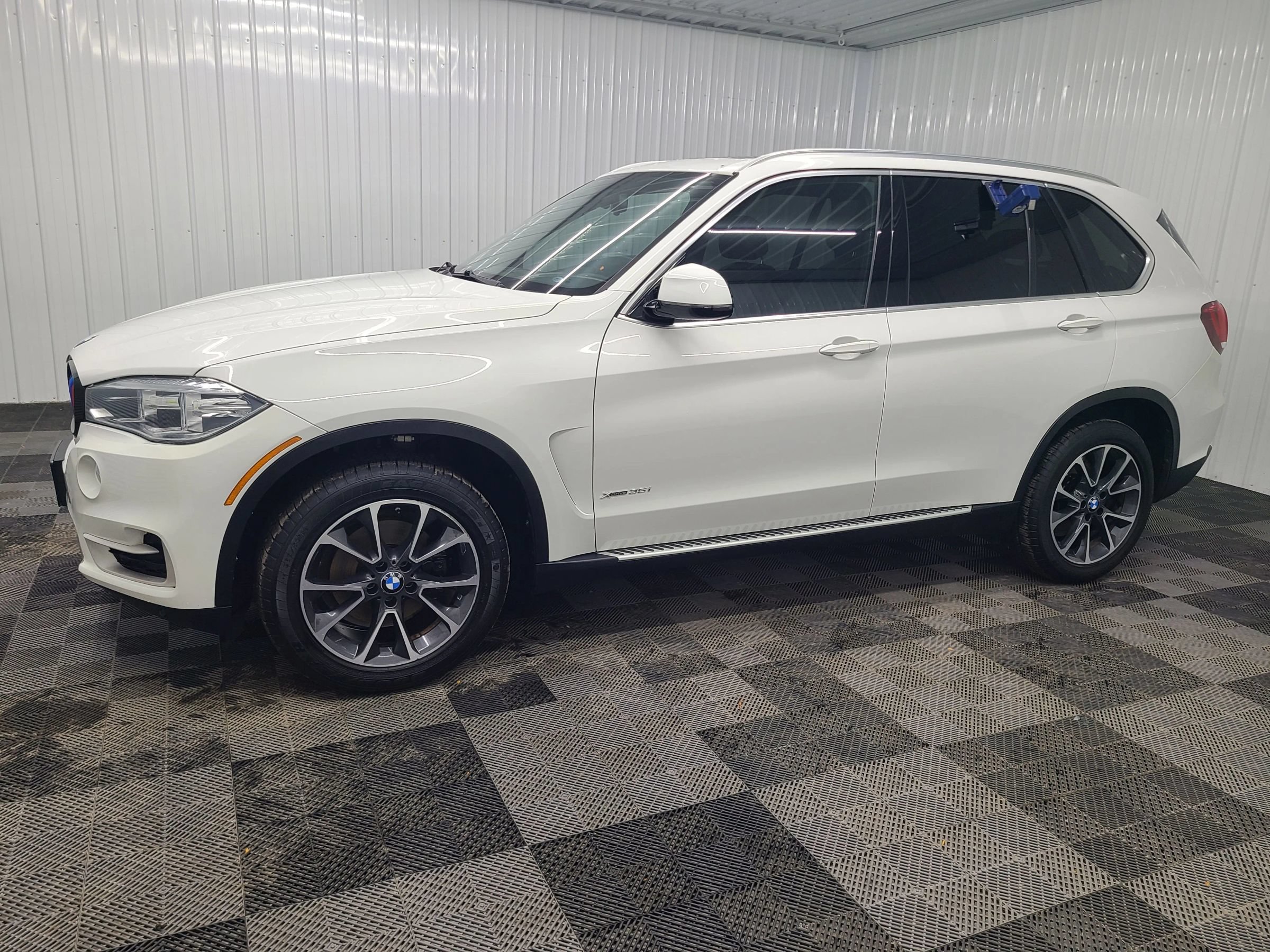 Used 2017 BMW X5 xDrive35i AWD/4WD image 26