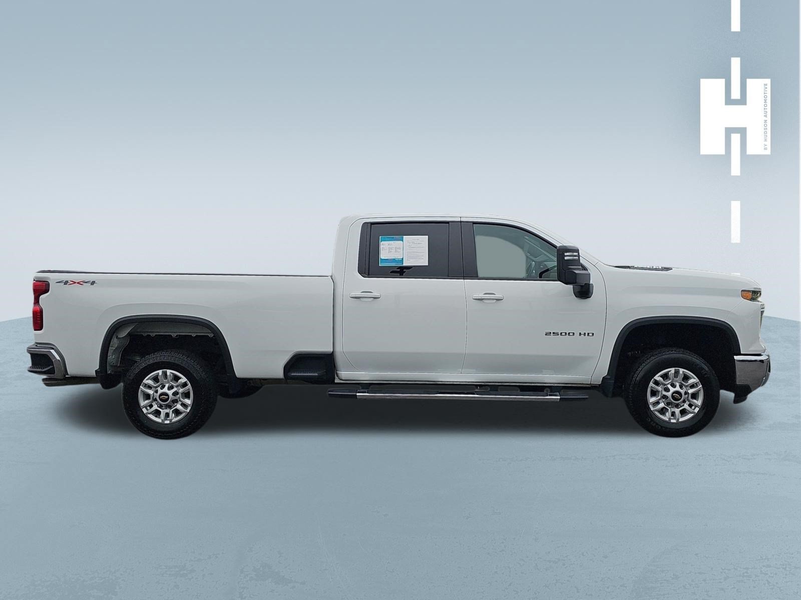 Used 2025 Chevrolet Silverado 2500 LT w/ Convenience Package AWD/4WD image 3