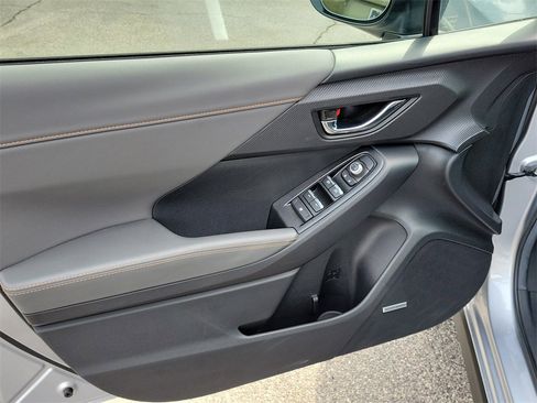 Certified 2025 Subaru Crosstrek 2.5i Limited w/ Popular Package #3A image 17