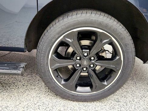 Used 2024 Ford Expedition Max Limited AWD/4WD image 9