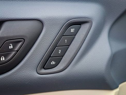 Certified 2023 GMC Acadia Denali w/ Denali Ultimate Package image 10