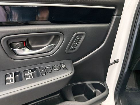 Used 2025 Honda Pilot EX-L image 12
