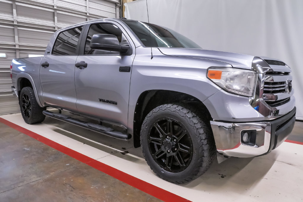Used 2017 Toyota Tundra SR5 w/ SR5 Upgrade Package RWD image 5