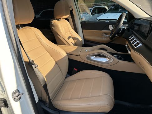 Certified 2024 Mercedes-Benz GLS 450 4MATIC image 53