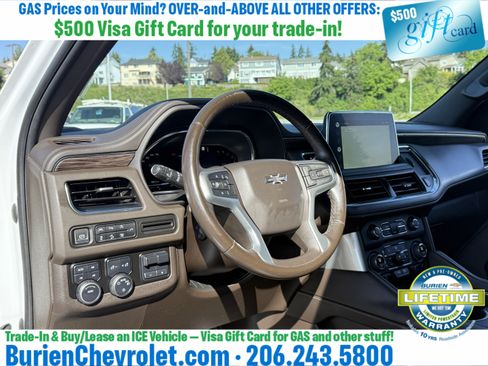 Used 2022 Chevrolet Suburban Z71 w/ Luxury Package AWD/4WD image 12
