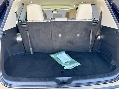 Used 2024 Toyota Grand Highlander FWD image 13