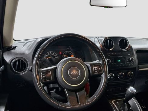 Used 2016 Jeep Patriot Sport FWD image 16