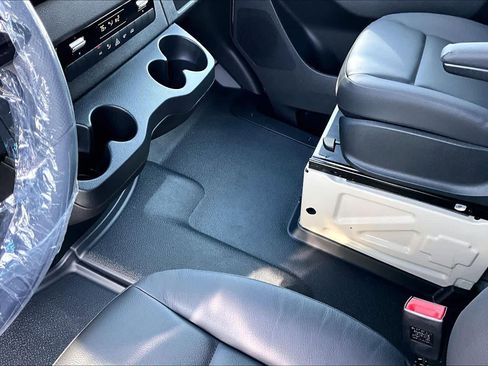 New 2026 Mercedes-Benz Sprinter 2500 image 7