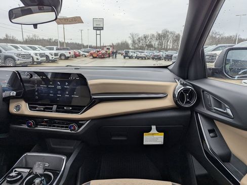 New 2026 Chevrolet Equinox ACTIV w/ LPO, Floor Liner Package image 4