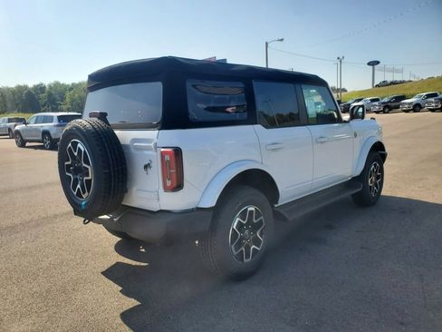 New 2025 Ford Bronco Badlands image 5