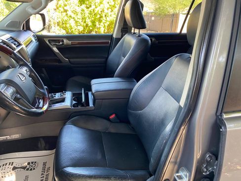 Used 2014 Lexus GX 460 Luxury AWD/4WD image 28
