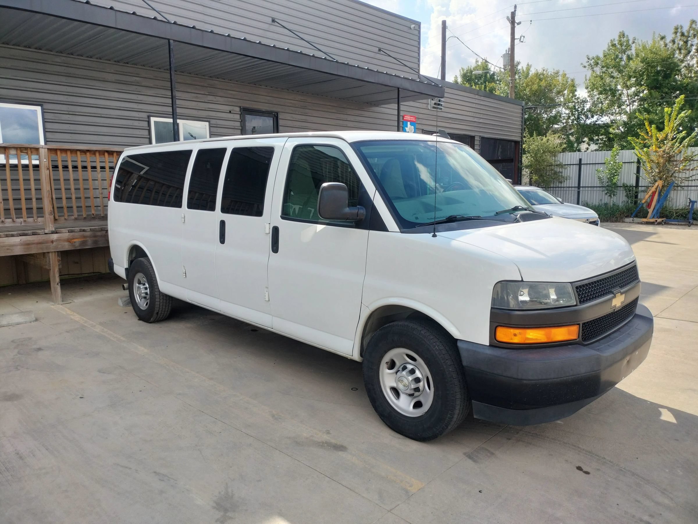 Used 2019 Chevrolet Express 2500 LS w/ Driver Convenience Package RWD image 14